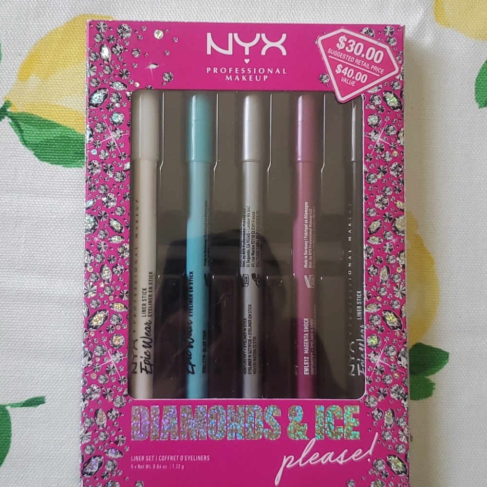 NYX Diamonds and Ice eyeliner set